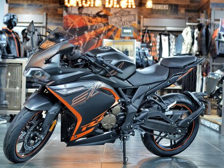 2026 Voge 300RR, чёрный, 368000 рублей, вид 2
