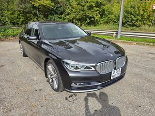 2015 BMW 7 серии Long 750Li xDrive VI (G11/G12), серый, 4200000 рублей, вид 2