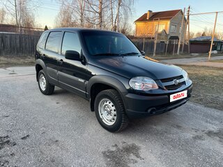 2018 Chevrolet Niva I Рестайлинг, чёрный, 800000 рублей, вид 2