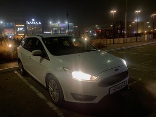 2018 Ford Focus III Рестайлинг, белый, 1250000 рублей, вид 2