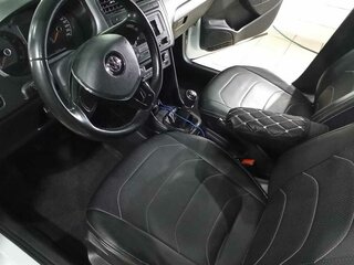 2017 Volkswagen Polo V Рестайлинг, белый, 750000 рублей, вид 5