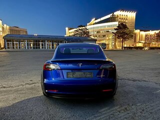 2019 Tesla Model 3 Long Range I, синий, 3150000 рублей, вид 4