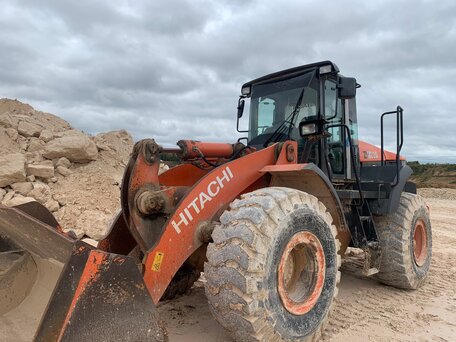2011 Hitachi ZW220, 3500000 рублей, вид 1