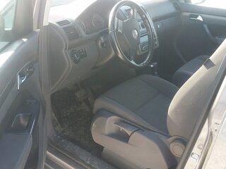 2010 Volkswagen Touran I Рестайлинг, серый, 980000 рублей, вид 3