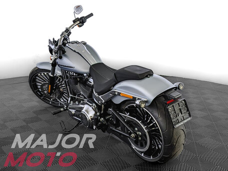 2023 Harley-Davidson Breakout, серый, 2690000 рублей, вид 2