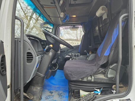 2010 Mercedes-Benz Atego, белый, 3250000 рублей, вид 4