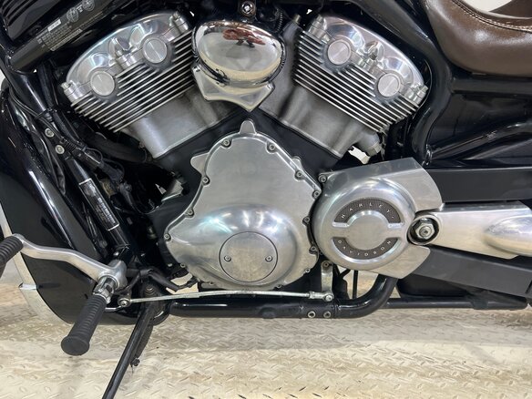 2004 Harley-Davidson V-Rod, чёрный, 560000 рублей - вид 17