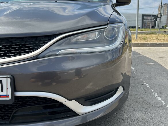 2014 Chrysler 200 II, серый, 1790000 рублей - вид 5