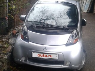 2012 Mitsubishi i-MiEV, серебристый, 899000 рублей, вид 2