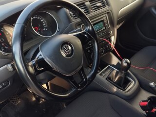 2015 Volkswagen Jetta VI Рестайлинг, белый, 1100000 рублей, вид 5