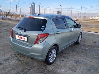 2011 Toyota Vitz III (XP130), серый, 680000 рублей, вид 5
