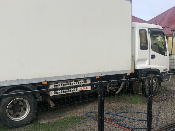 2003 Isuzu Forward (F-Series), белый, 3150000 рублей - вид 3
