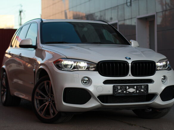 2017 BMW X5 40d III (F15), белый, 5390000 рублей - вид 11