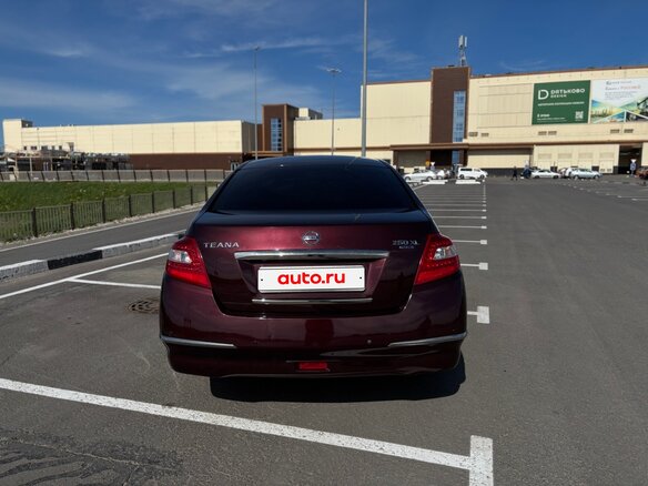 2010 Nissan Teana II (J32), пурпурный, 850000 рублей - вид 17