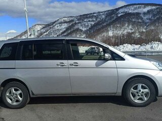 2011 Toyota ISis I Рестайлинг, серебристый, 1150000 рублей, вид 4