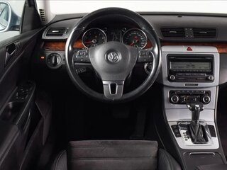 2010 Volkswagen Passat B6, голубой, 920000 рублей, вид 5
