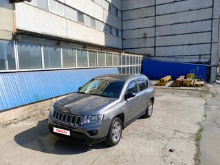 2012 Jeep Compass I Рестайлинг, серый, 950000 рублей, вид 1