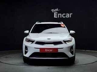 2020 Kia Stonic I, белый, 1480000 рублей, вид 2