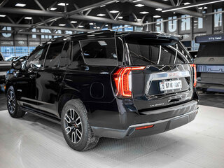 2023 GMC Yukon V, чёрный, 10299999 рублей, вид 4
