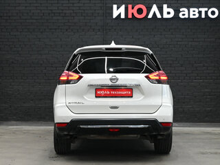 2020 Nissan X-Trail III Рестайлинг, белый, 1800000 рублей, вид 5