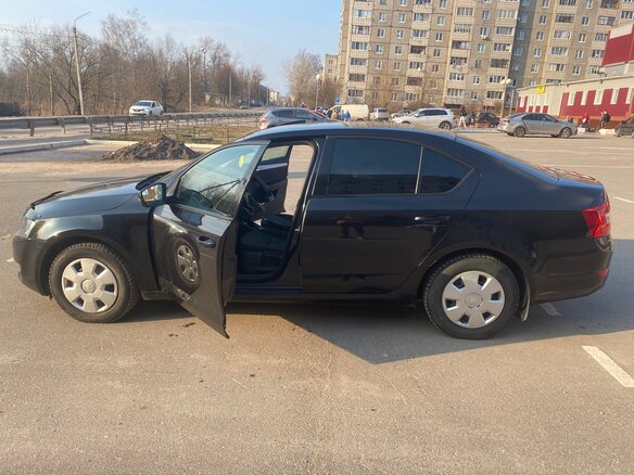 2013 Skoda Octavia III (A7), чёрный - вид 4