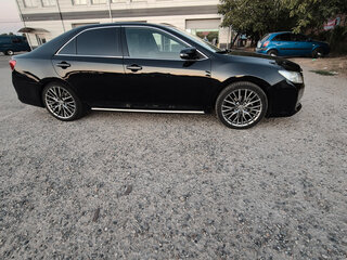 2013 Toyota Camry VII (XV50), чёрный, 1750000 рублей, вид 2