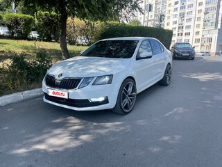 2018 Skoda Octavia III (A7) Рестайлинг, белый, 1450000 рублей, вид 1