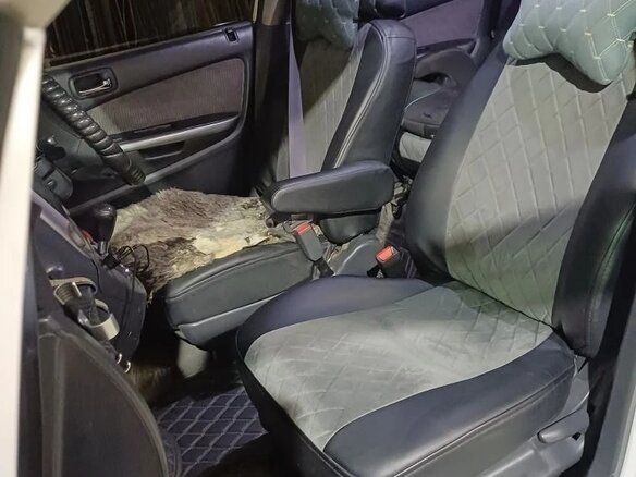 2001 Honda Stream I, белый, 630000 рублей - вид 15