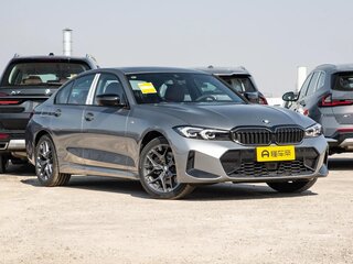 2025 BMW 3 серии 330i VII (G2x) Рестайлинг, серебристый, 5668000 рублей, вид 4