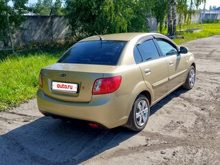 2010 Kia Rio II Рестайлинг, бежевый, 550000 рублей, вид 5
