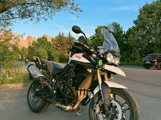 2012 Triumph Tiger 800, белый, 569000 рублей, вид 2