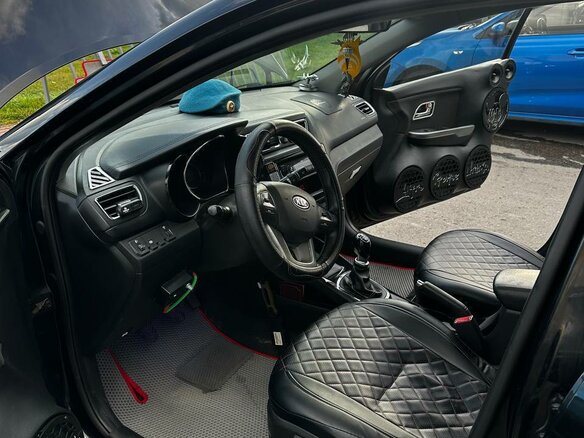 2012 Kia Rio 5-speed III, чёрный, 800000 рублей - вид 17