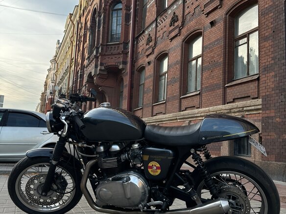 2009 Triumph Thruxton, серый, 1000000 рублей - вид 6