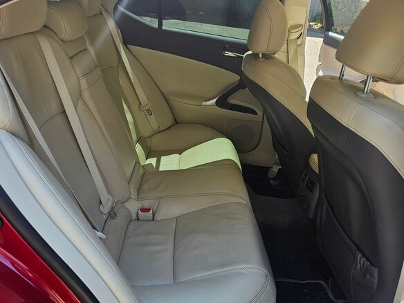 2008 Lexus IS 250 II Рестайлинг, красный, 1430000 рублей - вид 10