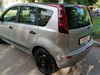 2011 Nissan Note I Рестайлинг, серебристый, 757000 рублей, вид 3