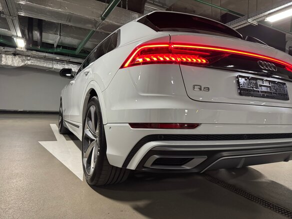 2020 Audi Q8 50 TDI I (4M), белый, 6250000 рублей - вид 13