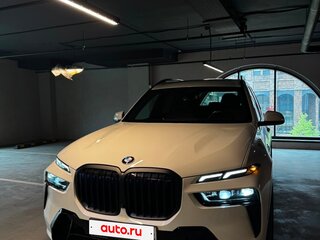 2022 BMW X7 40i I (G07) Рестайлинг, белый, 11250000 рублей, вид 3