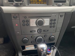 2006 Opel Vectra C Рестайлинг, чёрный, 600000 рублей, вид 3