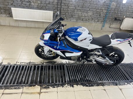2015 BMW S 1000 RR, белый, 1640000 рублей, вид 1