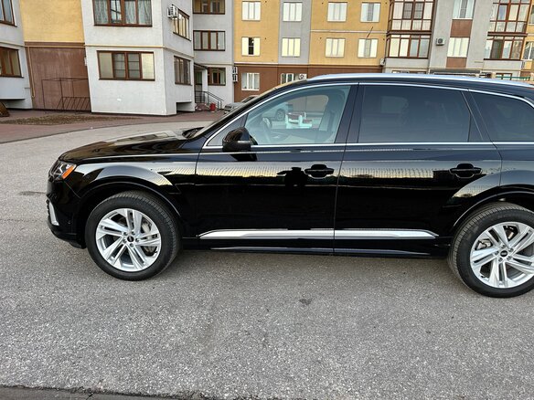 2021 Audi Q7 45 TFSI II (4M) Рестайлинг, чёрный, 5600000 рублей - вид 13