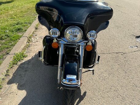 2010 Harley-Davidson Electra Glide, чёрный, 870000 рублей, вид 1