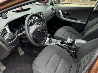 2017 Kia Ceed II Рестайлинг, оранжевый, 1220000 рублей, вид 1