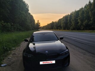 2022 BMW 3 серии 320i VII (G2x) Рестайлинг, чёрный, 5500000 рублей, вид 3