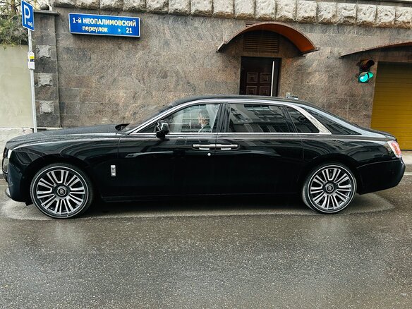 2021 Rolls-Royce Ghost II (Series I), чёрный, 54600000 рублей - вид 17