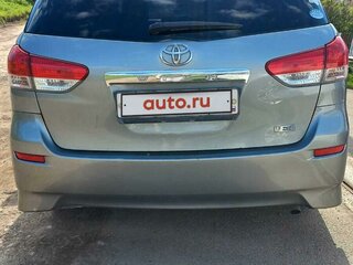 2010 Toyota Wish II, серебристый, 1310000 рублей, вид 5
