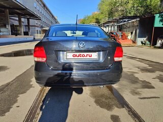 2014 Volkswagen Polo V, чёрный, 930000 рублей, вид 3