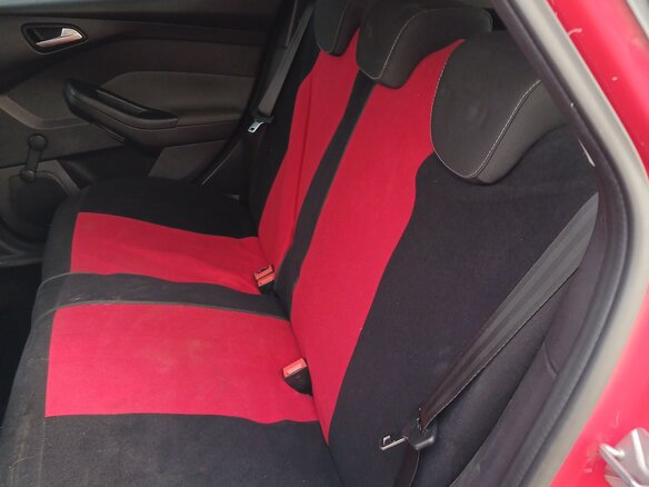 2011 Ford Focus III, красный, 860000 рублей - вид 12