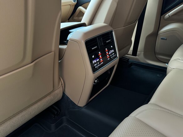 2020 Porsche Cayenne III, чёрный, 7500000 рублей - вид 20