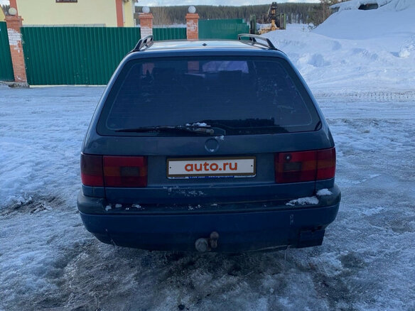 1994 Volkswagen Passat B4, синий - вид 2