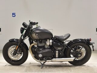 2021 Triumph Bonneville Bobber, чёрный, 1310000 рублей, вид 1